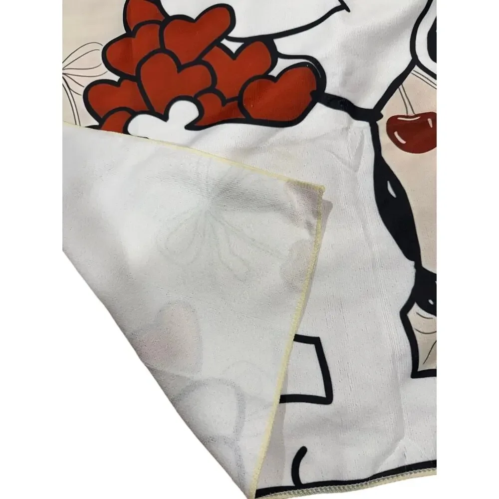 Snoopy with lots of red hearts beach towel